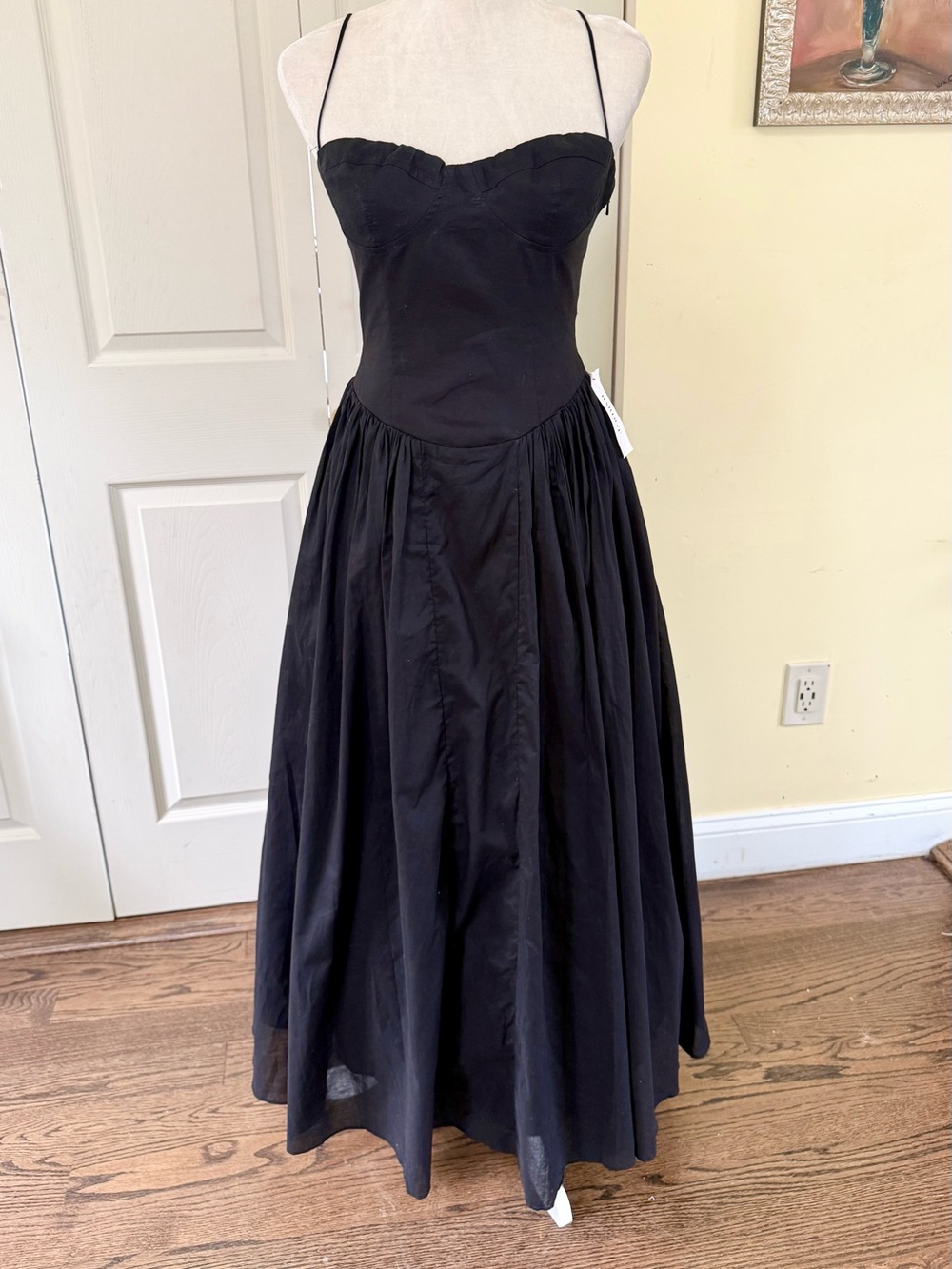 Bardot NWT Black cotton Maxi Dress with Spaghetti Straps and open lace back - Picture 5 of 10